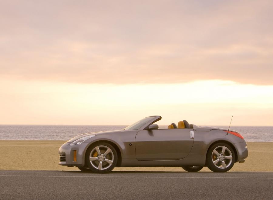  Nissan 350Z Roadster 2007 года  (фото 4 из 6)